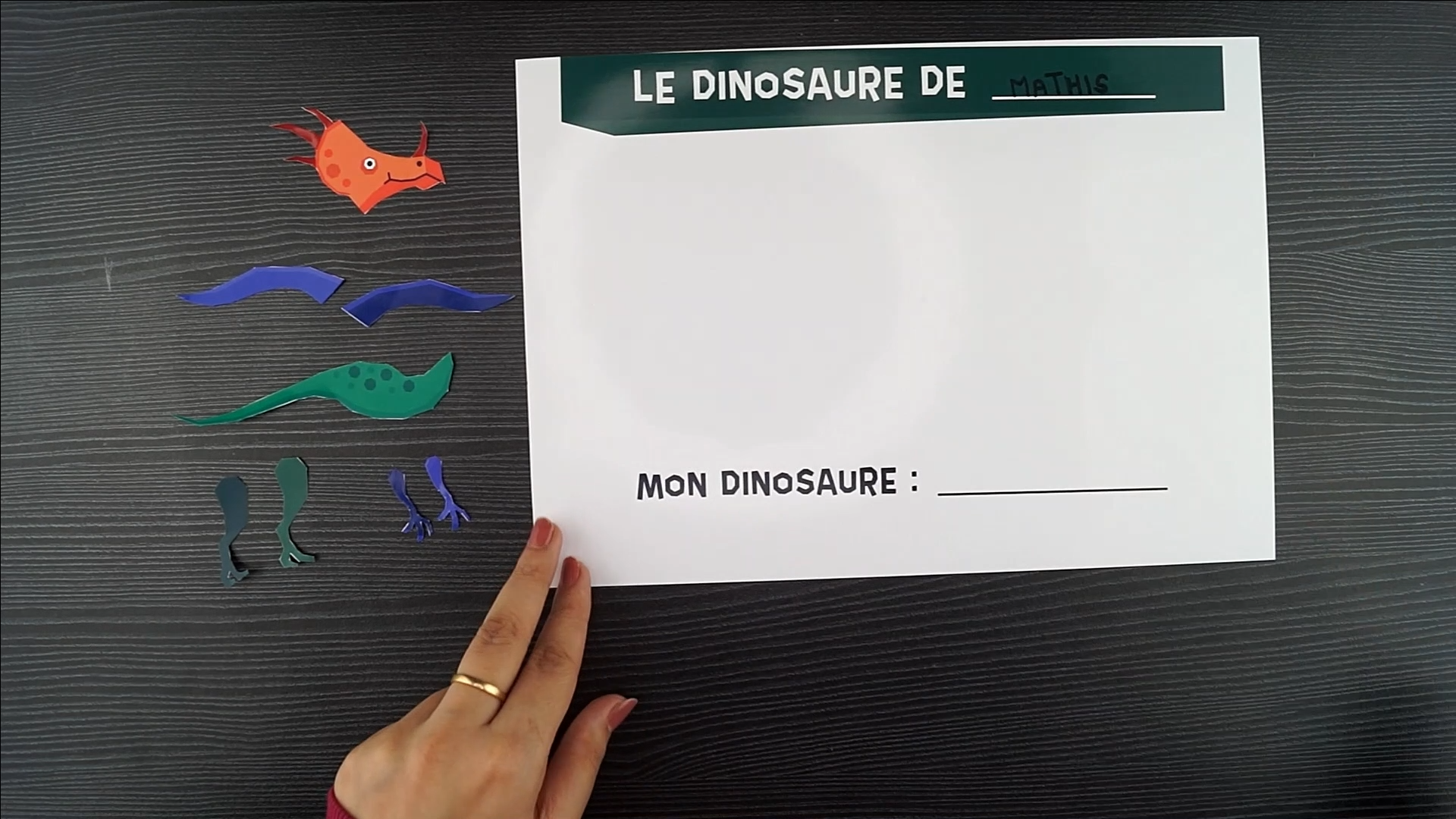 bricolage dinosaure etape 2