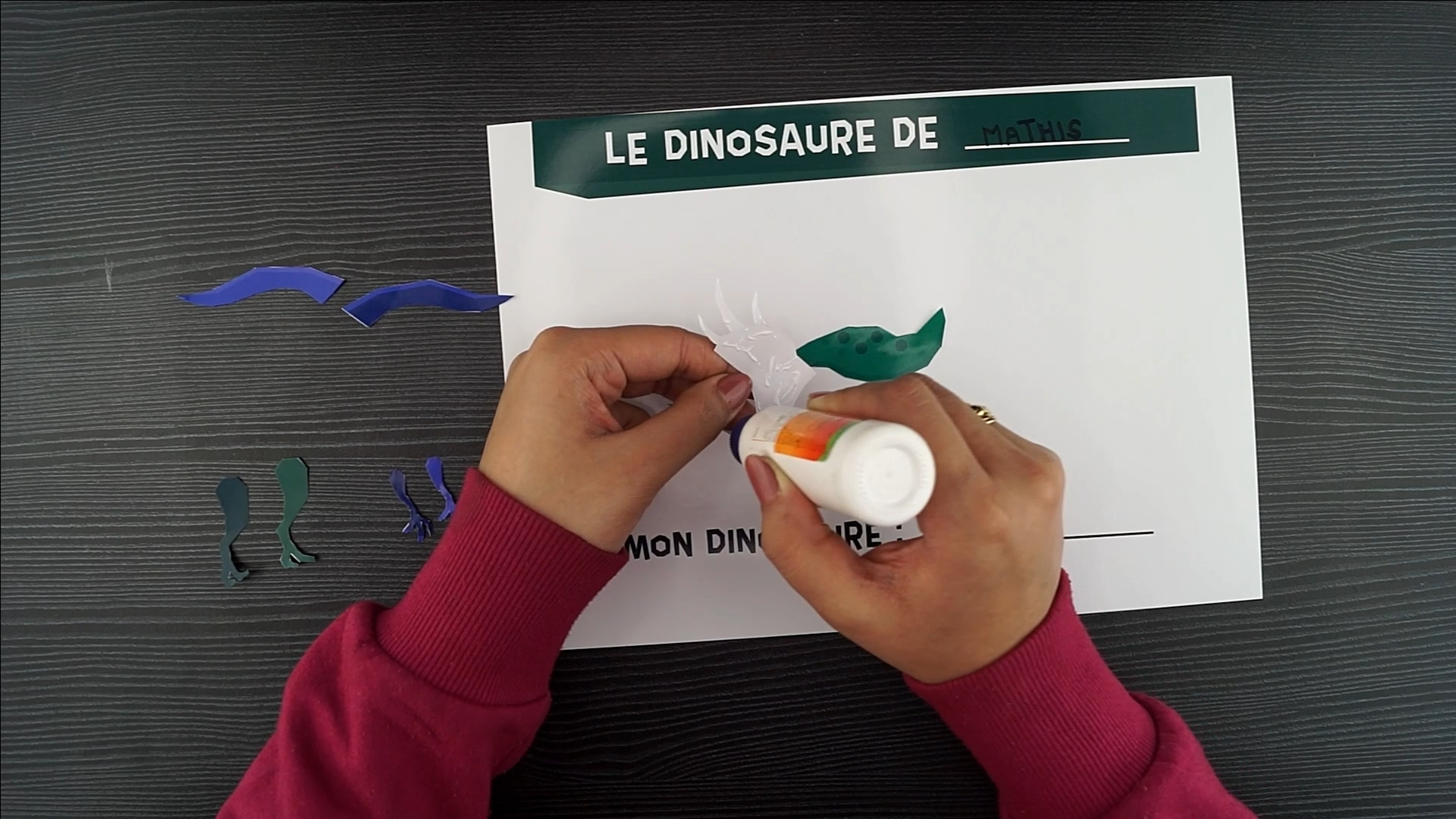bricolage dinosaure etape 3